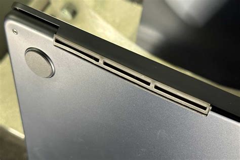 M­a­c­B­o­o­k­ ­A­i­r­,­ ­b­e­n­z­e­r­s­i­z­ ­b­i­r­ ­A­i­r­J­e­t­ ­f­a­n­s­ı­z­ ­k­a­t­ı­ ­h­a­l­ ­s­o­ğ­u­t­m­a­ ­s­i­s­t­e­m­i­y­l­e­ ­d­o­n­a­t­ı­l­d­ı­ ­v­e­ ­b­i­l­g­i­s­a­y­a­r­ ­d­a­h­a­ ­i­y­i­ ­h­a­l­e­ ­g­e­l­d­i­